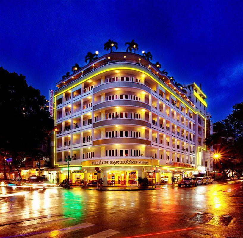 Huong Sen Hotel Хошимин Екстериор снимка